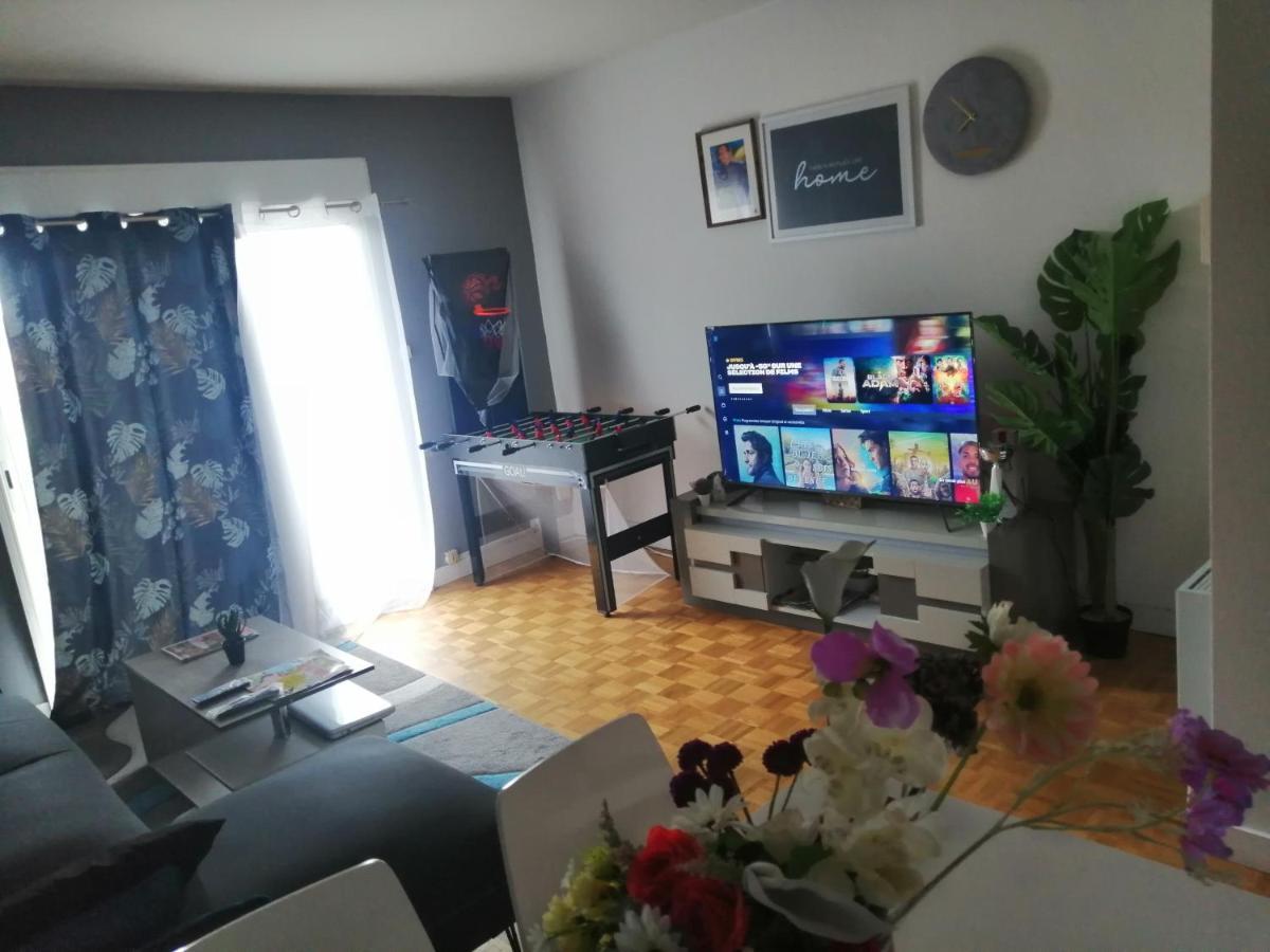 Chambre Dans Appartement A Niort Buitenkant foto